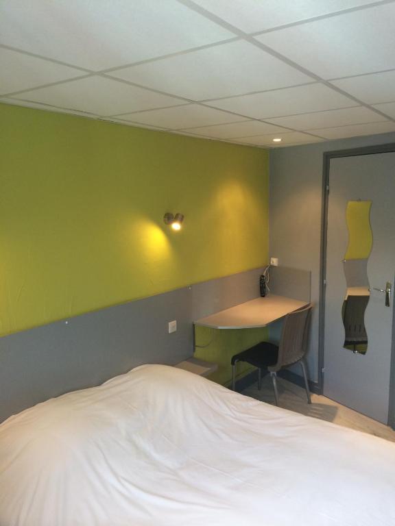 Hotel Le Fecamp Bolbec Rom bilde