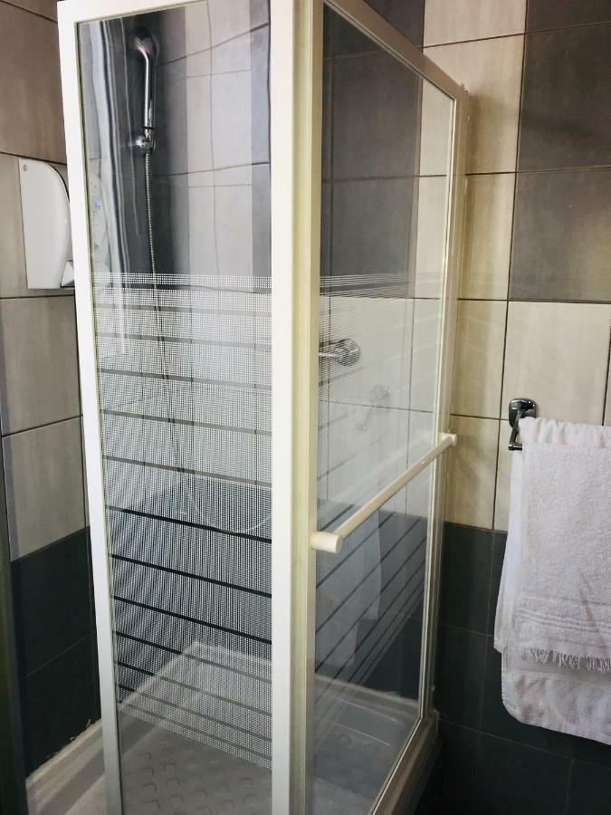Hotel Le Fecamp Bolbec Eksteriør bilde